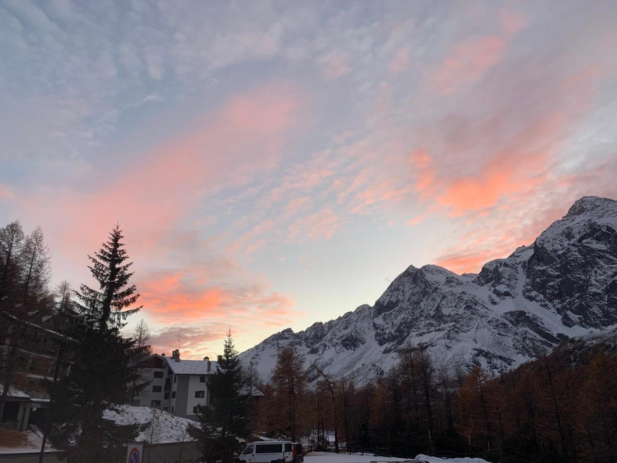 Casa Camas, Wide 2Bedroom, Feel The Mountain Breuil-Cervinia Bagian luar foto