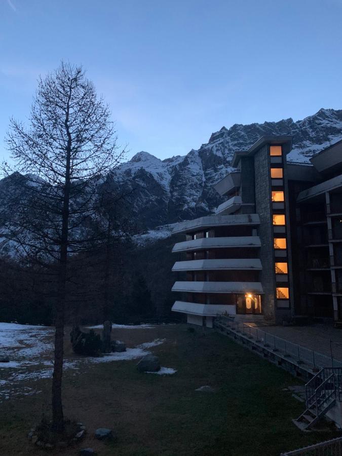 Casa Camas, Wide 2Bedroom, Feel The Mountain Breuil-Cervinia Bagian luar foto